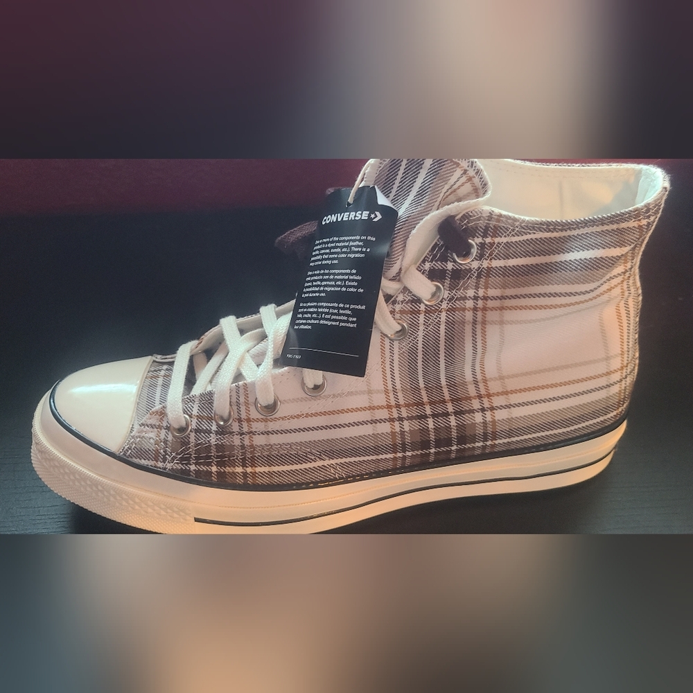 Converse - Picture 3 of 5